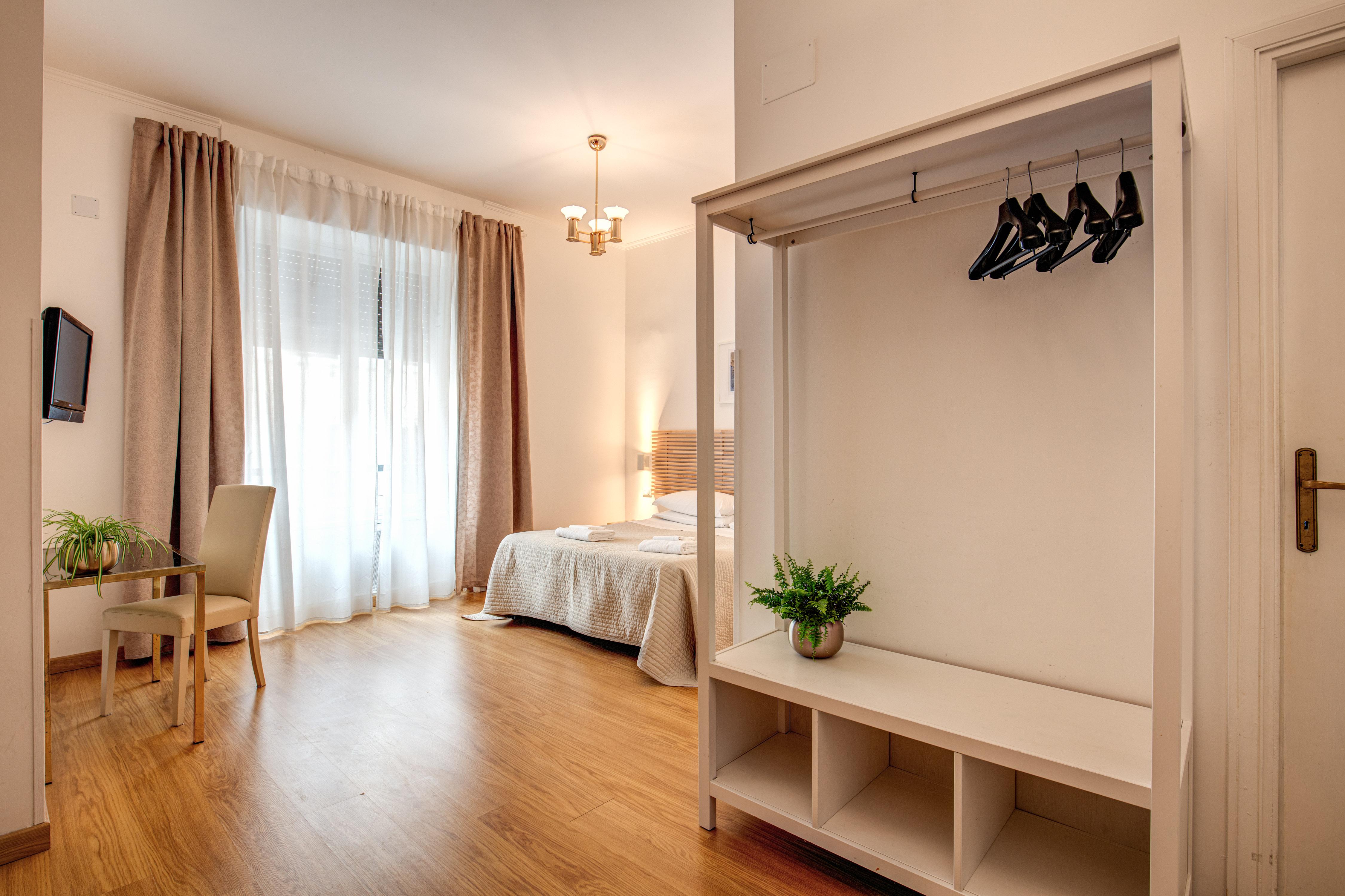 Hotel King Roma Esterno foto