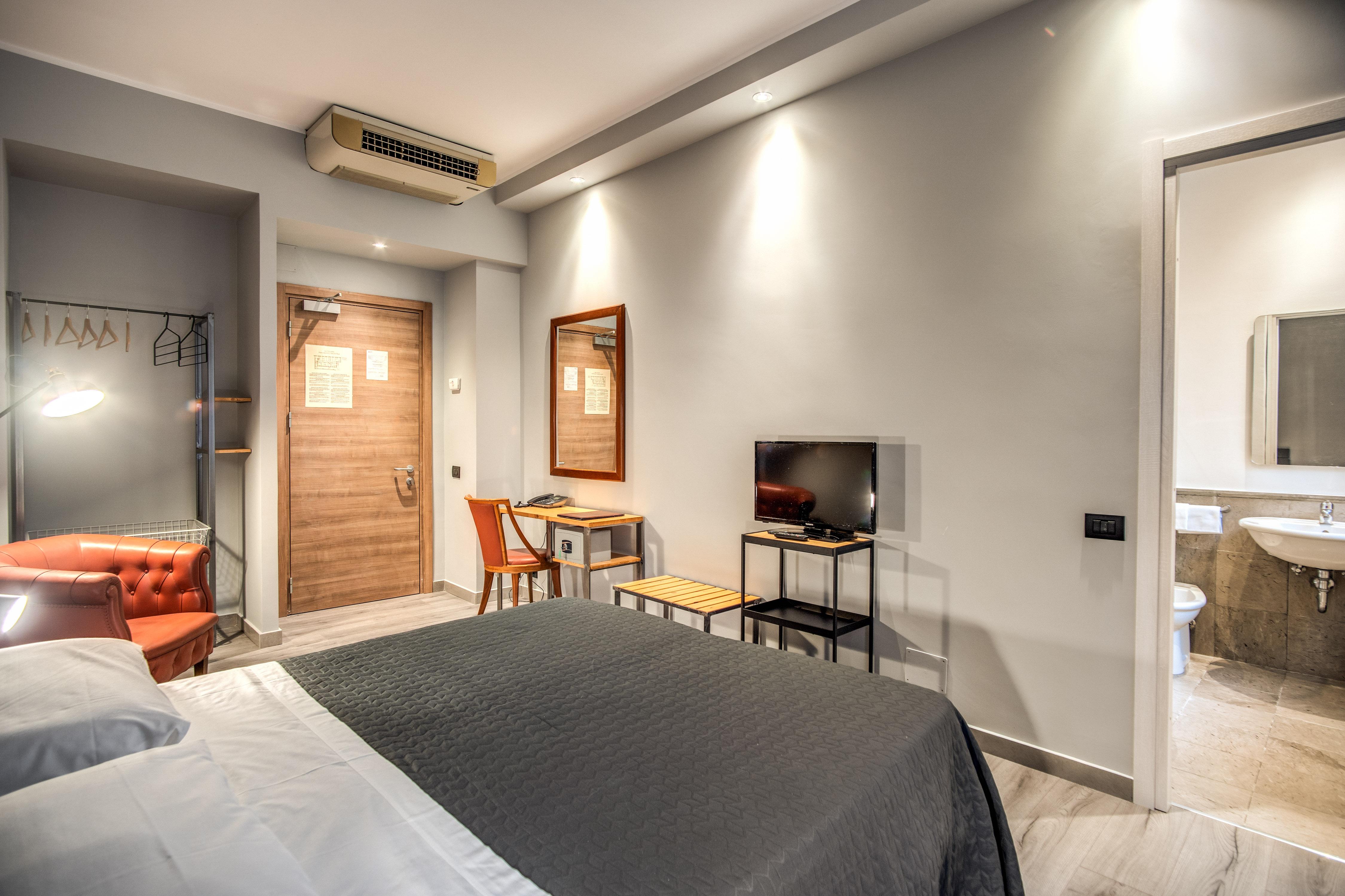 Hotel King Roma Esterno foto