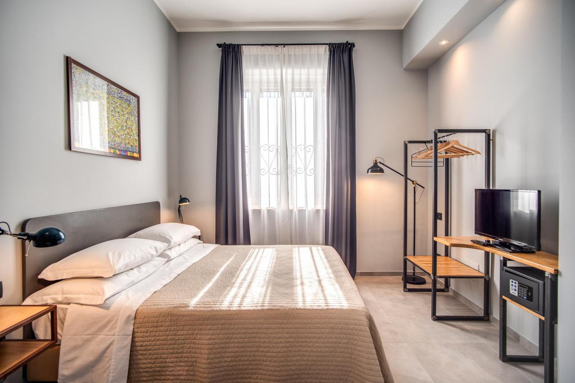 Hotel King Roma Esterno foto